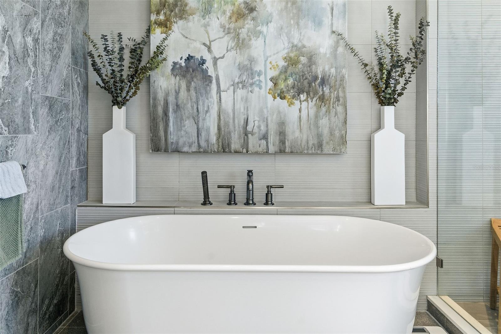 NOLEN THE CONDO - Residential