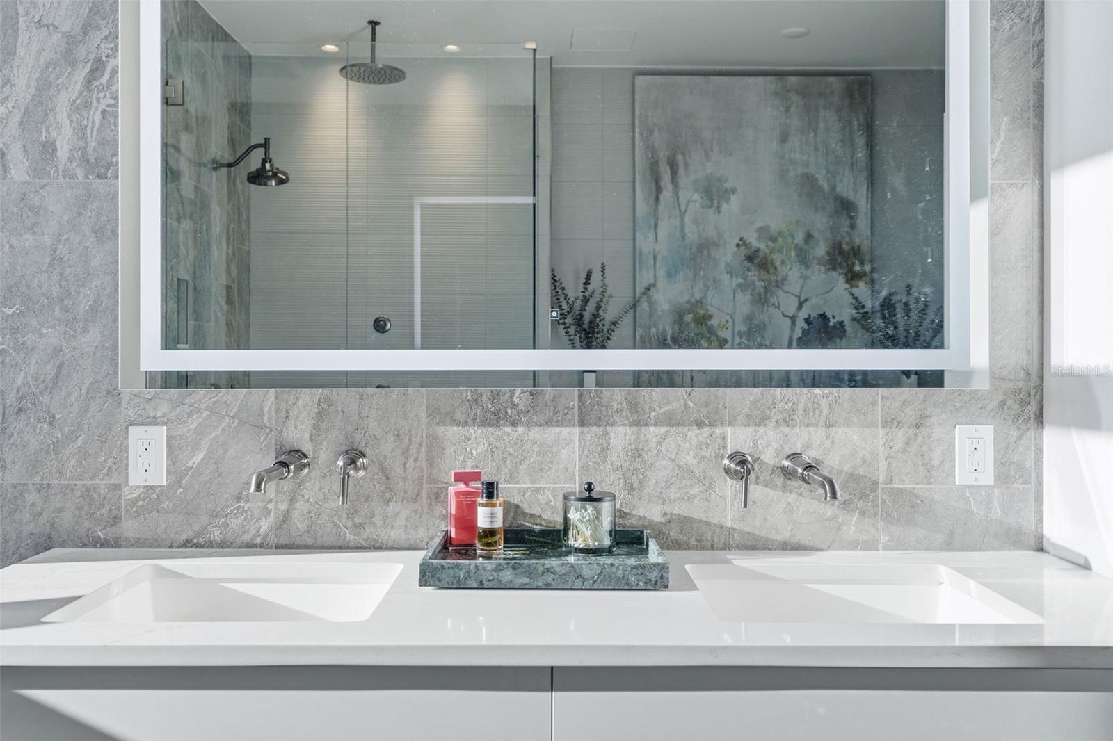 NOLEN THE CONDO - Residential