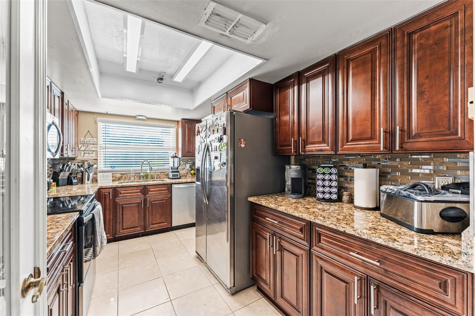 MEADOW WOODS VILLAGE 04 - Residential