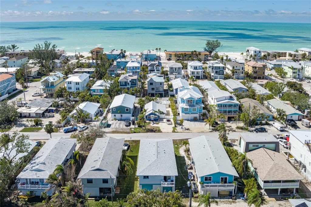 Photo of 2409 Avenue B, Bradenton Beach, FL 34217 (MLS # A4642117)