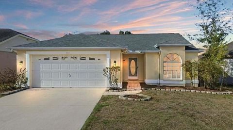 Photo of 603 Sand Ridge Drive, Valrico, FL 33594 (MLS # TB8480701)