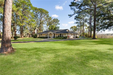 A home in LAKE MARY