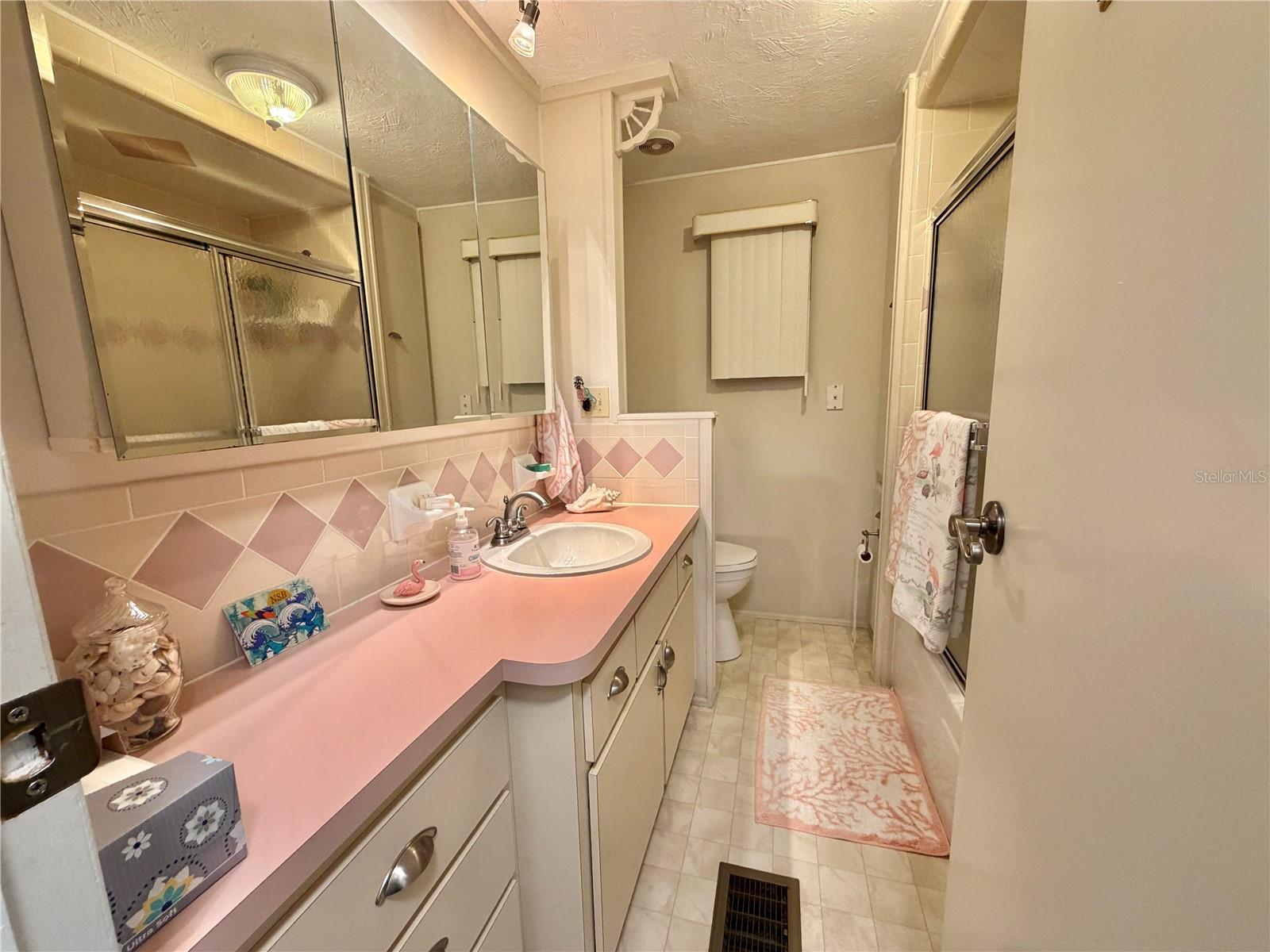 HAWTHORNE AT LEESBURG A COOP - Residential