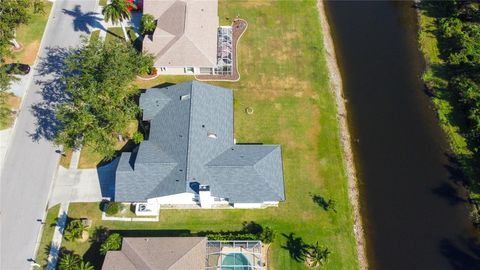 A home in PALMETTO