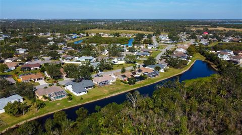 A home in PALMETTO