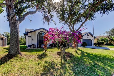 A home in PALMETTO