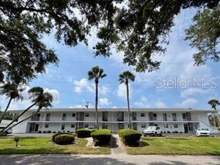 3900 ROXANE BOULEVARD 11B