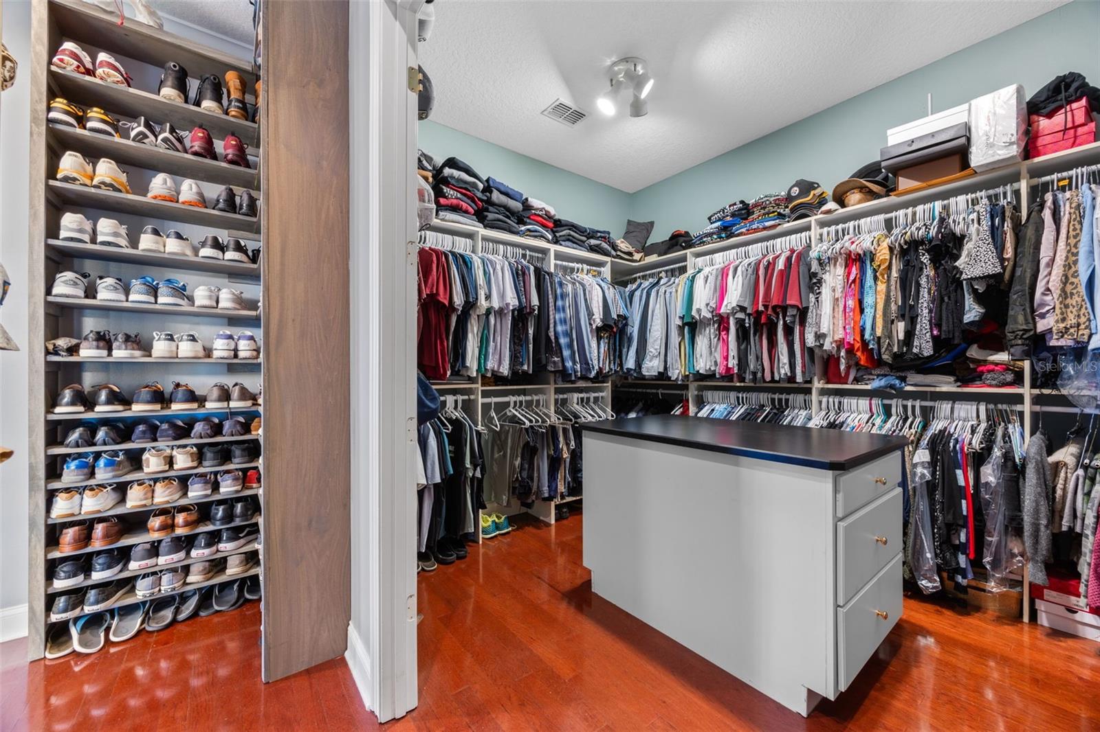 WEATHERSTONE ON LAKE OLIVIA - Residential