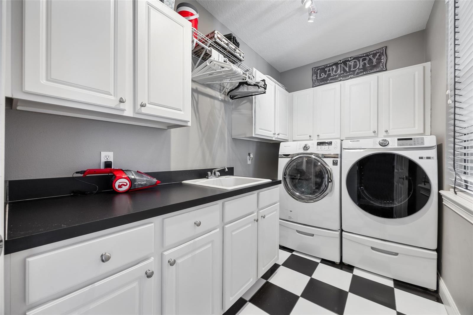 WEATHERSTONE ON LAKE OLIVIA - Residential