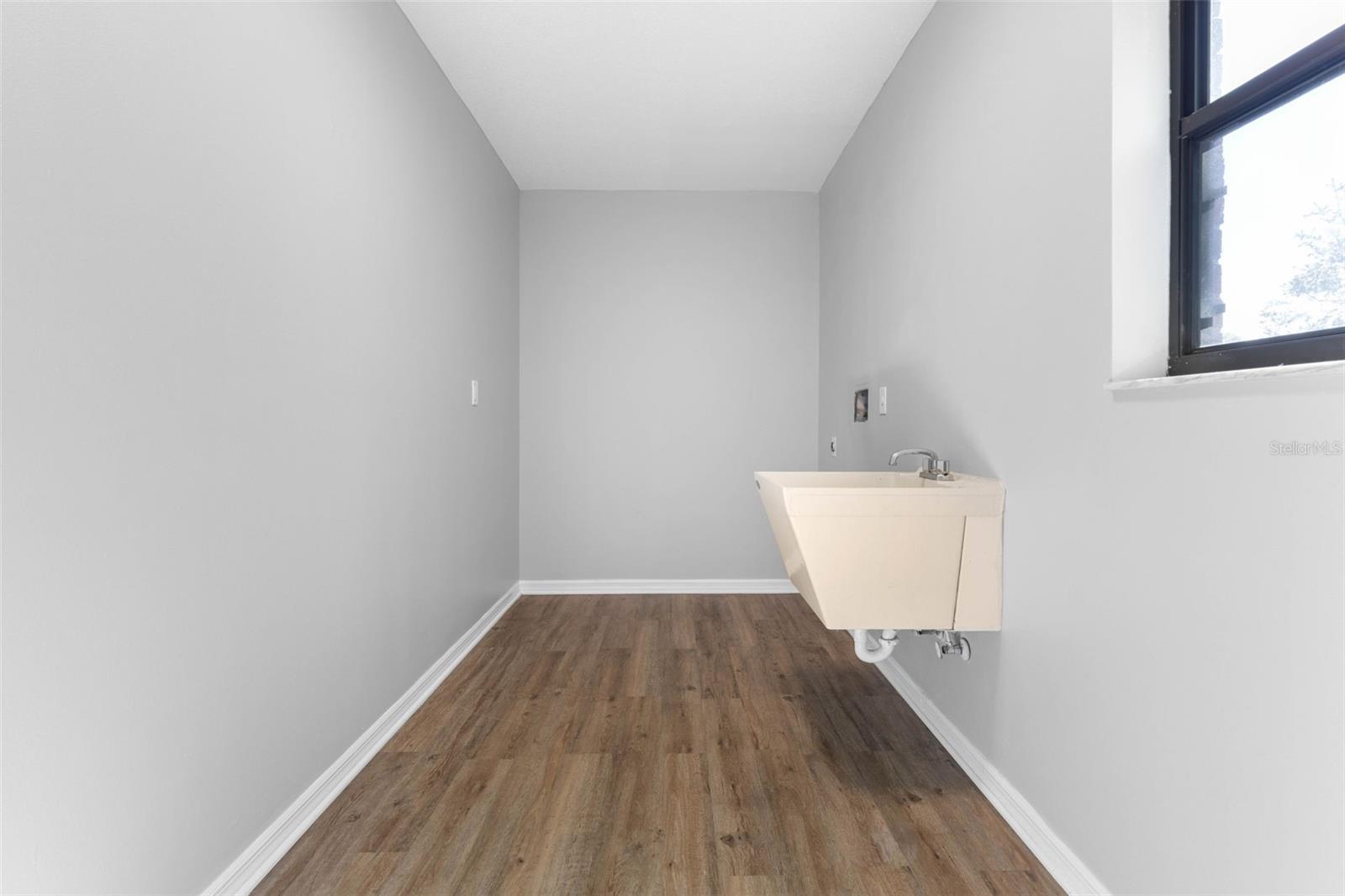 ASTON PARK - Residential