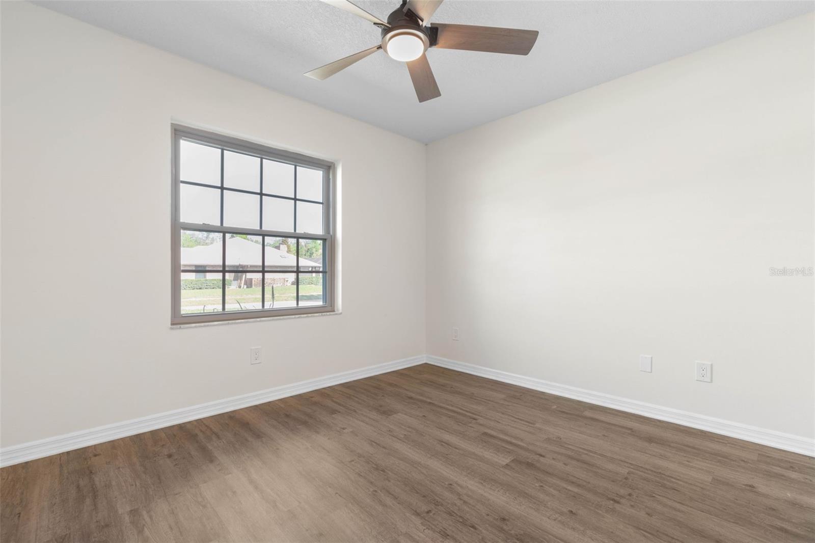 ASTON PARK - Residential