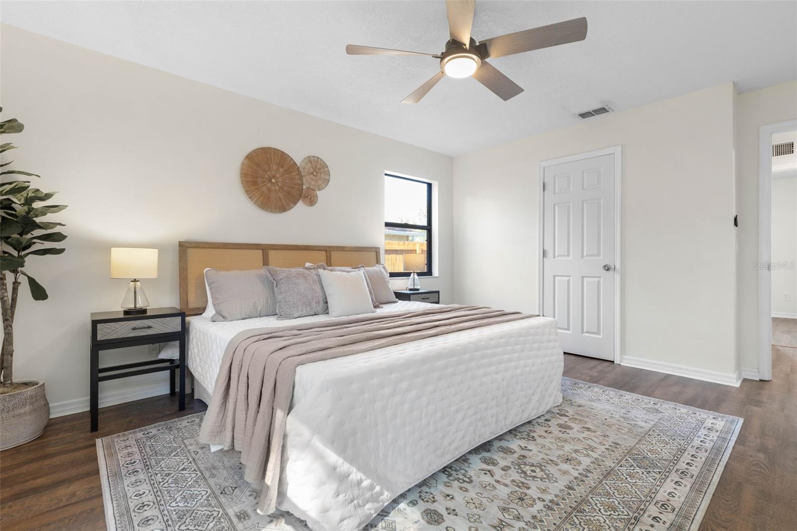 ASTON PARK - Residential