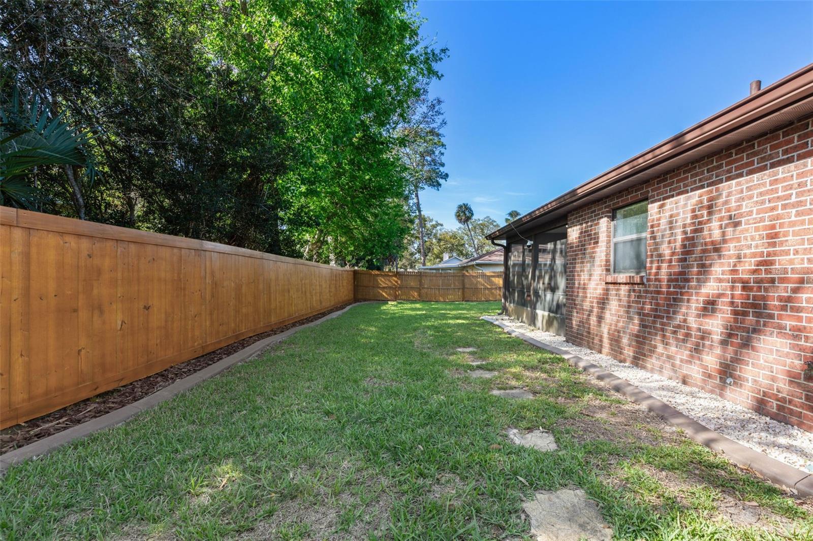 ASTON PARK - Residential