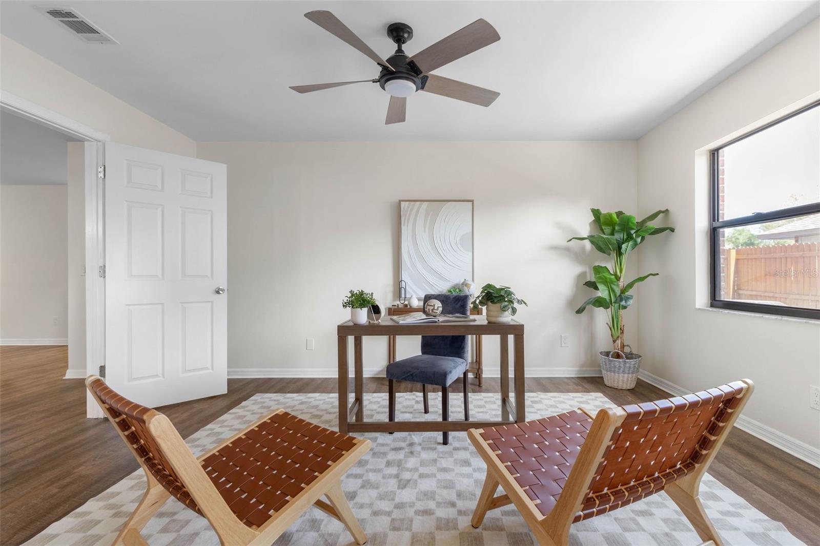 ASTON PARK - Residential