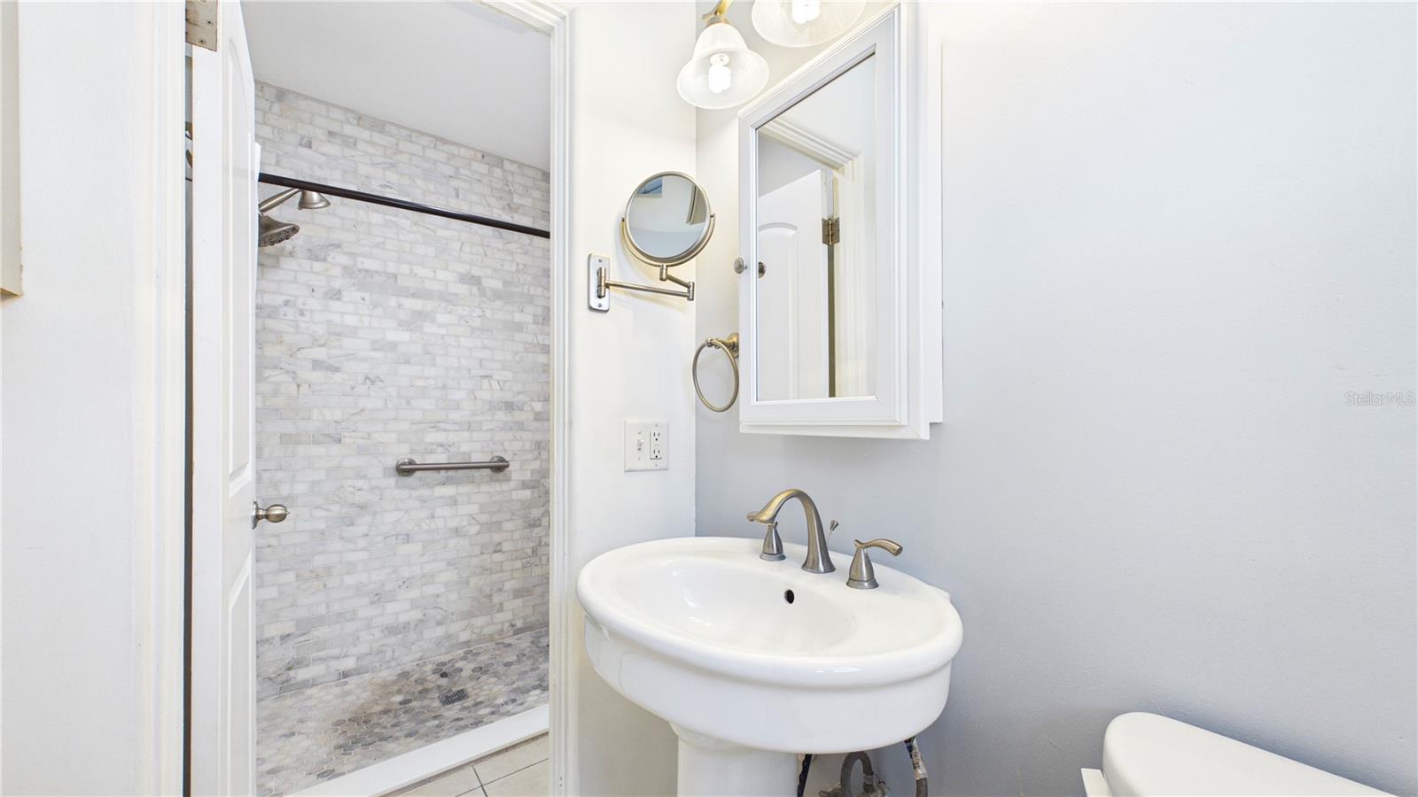 BOCA CIEGA ESTATES - Residential