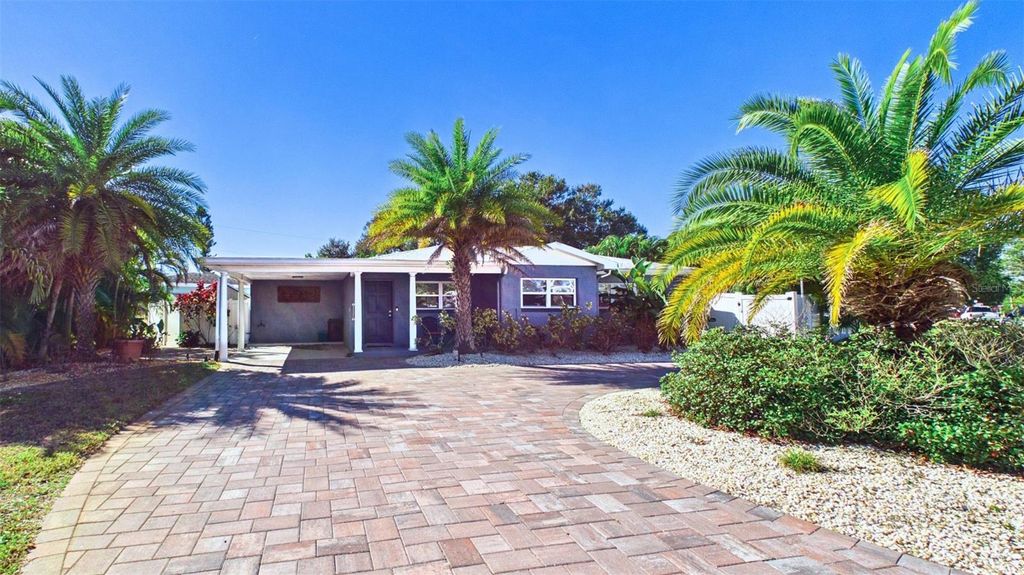 Photo of 1801 58th Street S, Gulfport, FL 33707 (MLS # TB8459911)