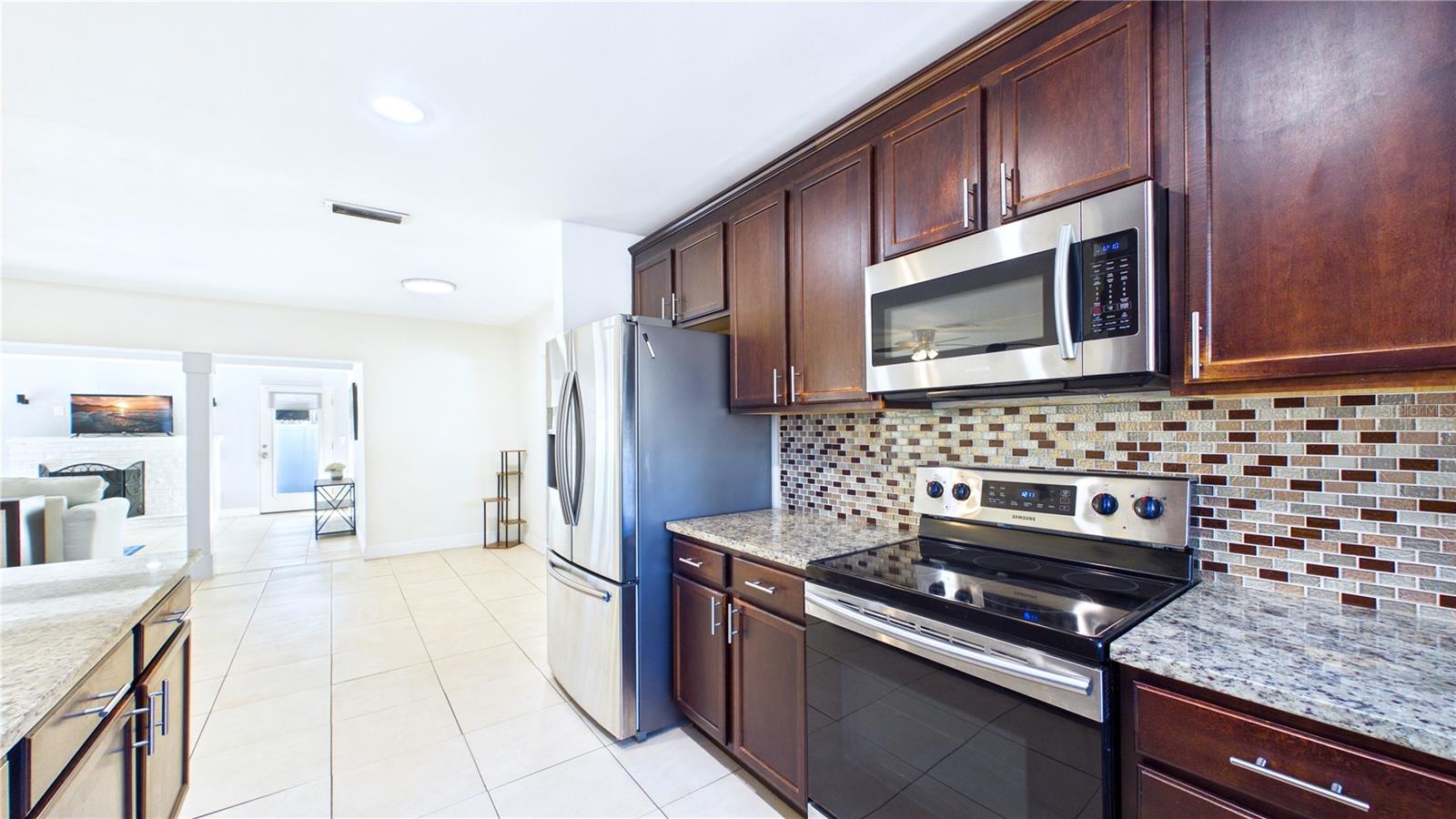 BOCA CIEGA ESTATES - Residential