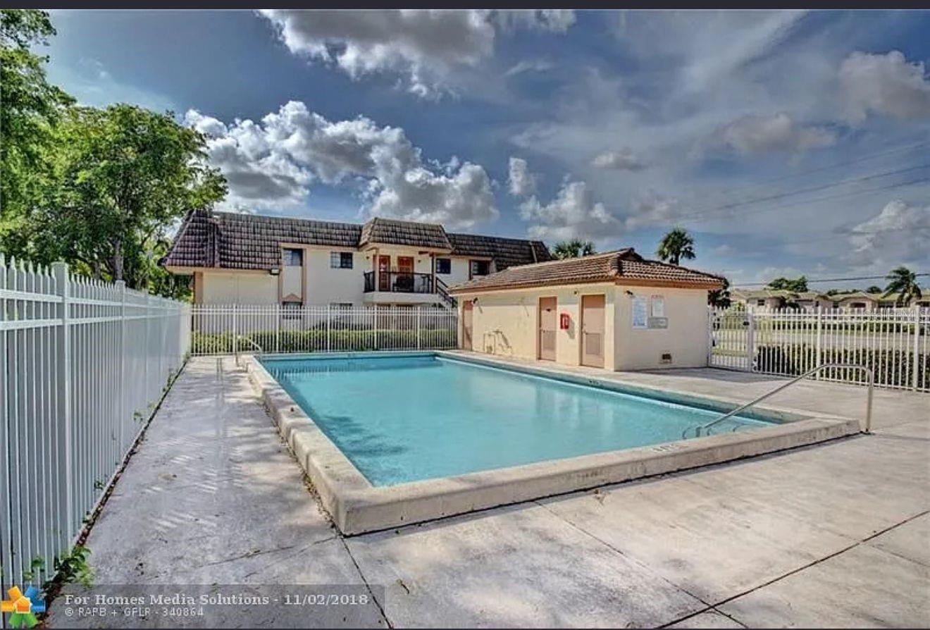 GRENADIER TRACE #1 CONDOMINIUM - Residential