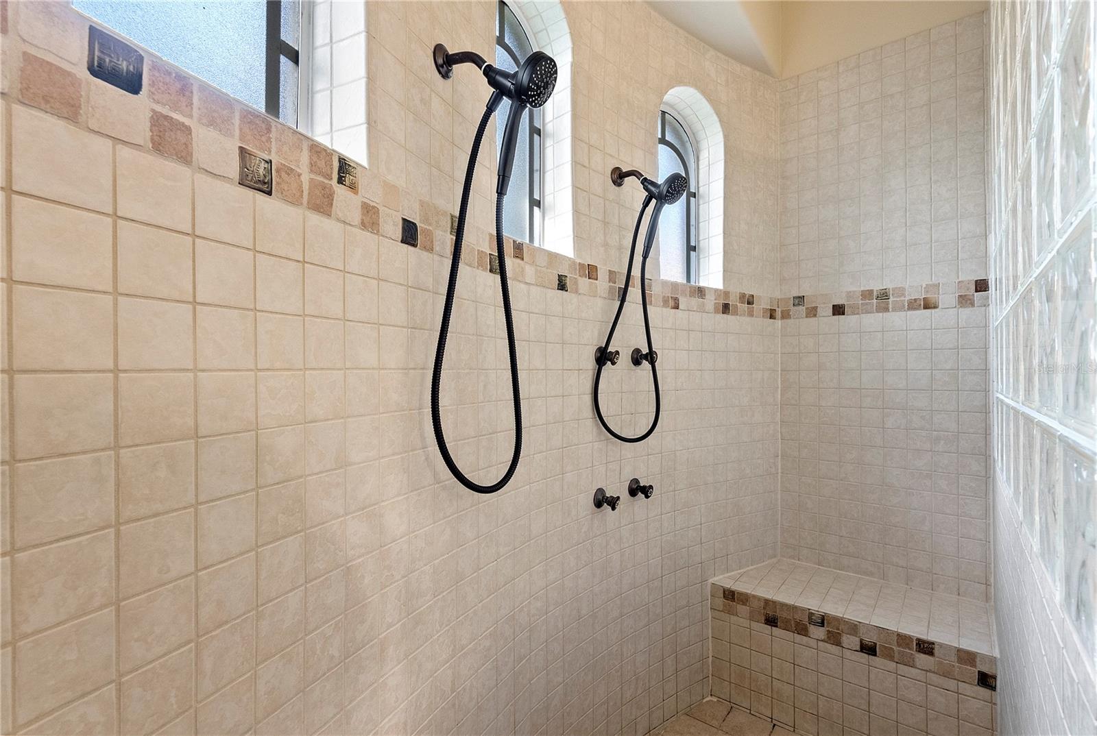 MARKHAM ESTATES SUB - Residential