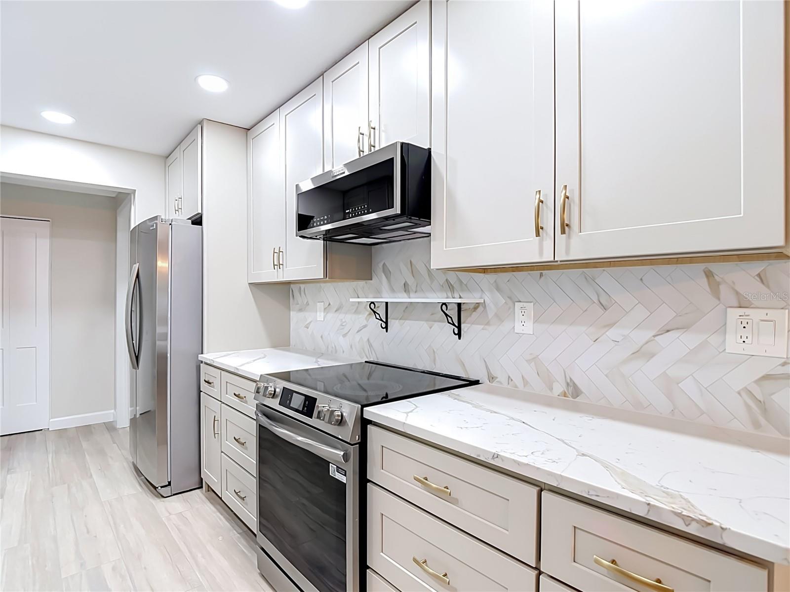 GULF HARBORS WOODLANDS - Residential Lease