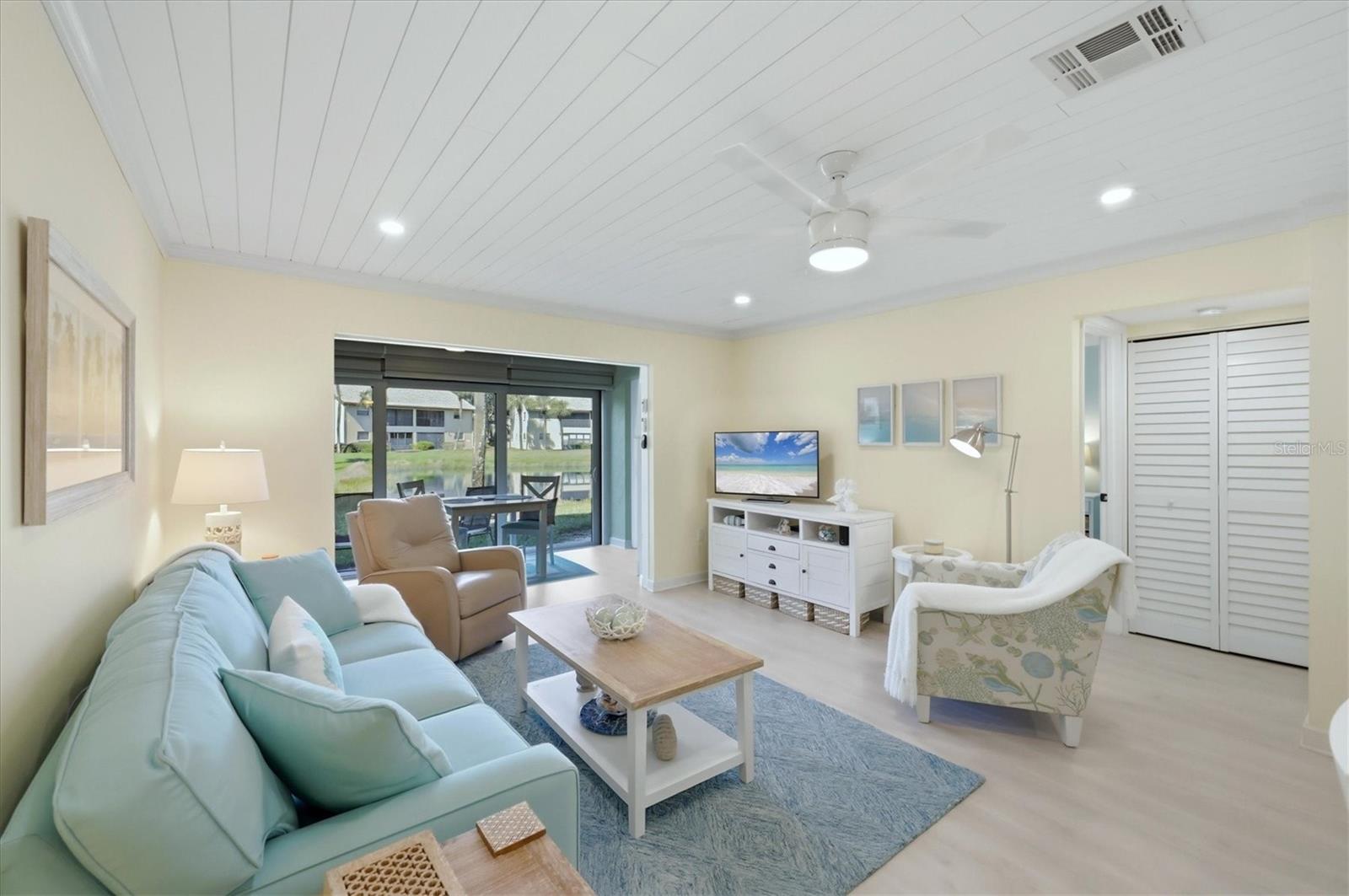 MISSION LAKES - Residential