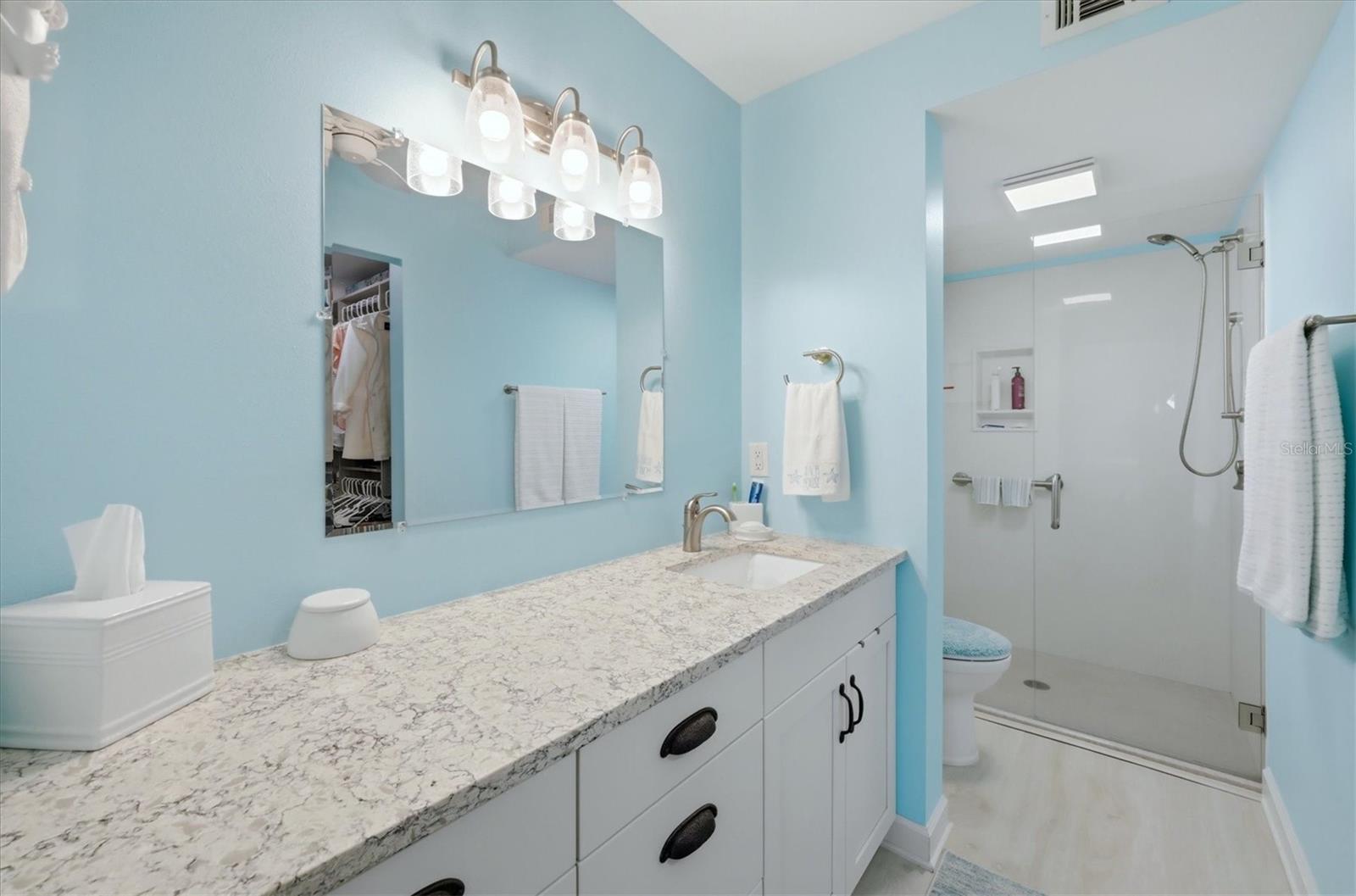 MISSION LAKES - Residential