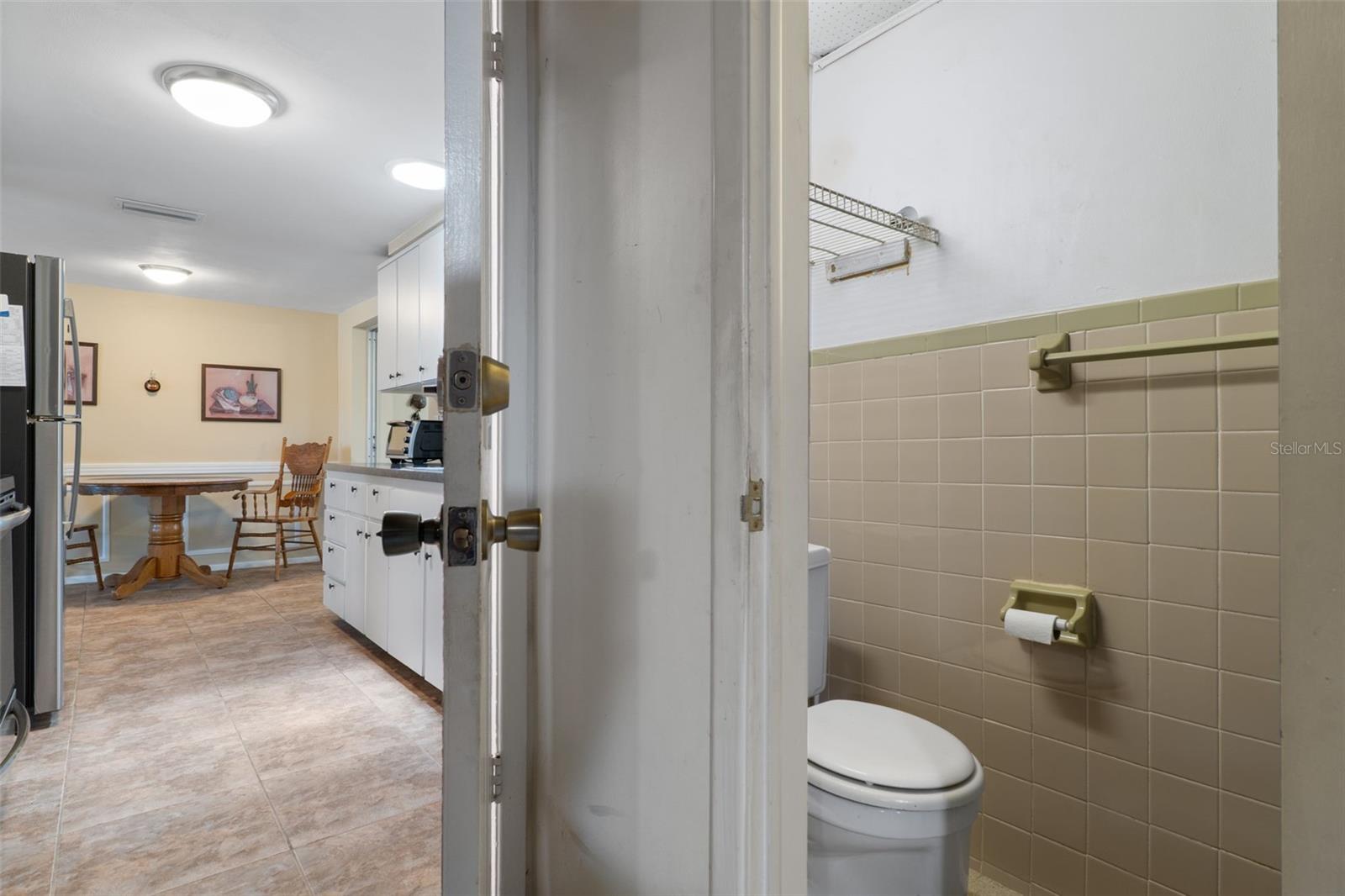 COLONIAL HILLS - Residential