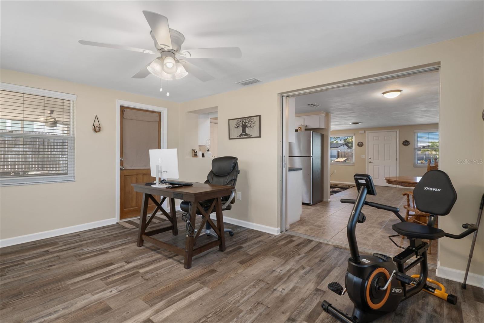 COLONIAL HILLS - Residential