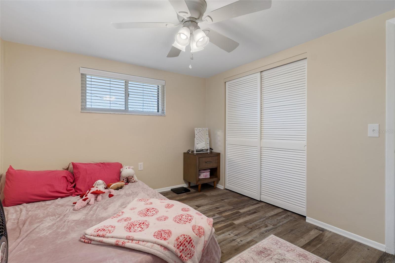 COLONIAL HILLS - Residential