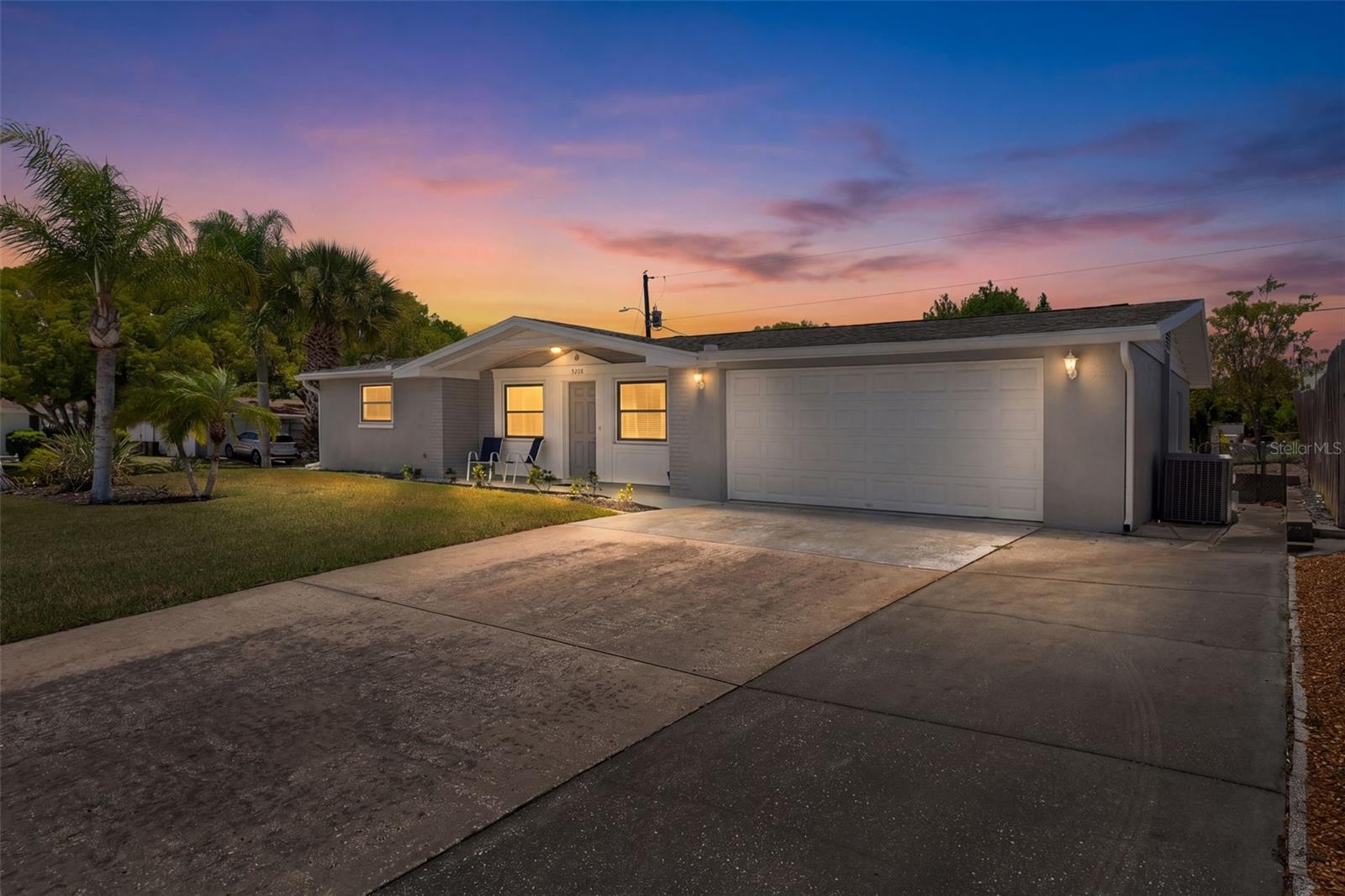 COLONIAL HILLS - Residential