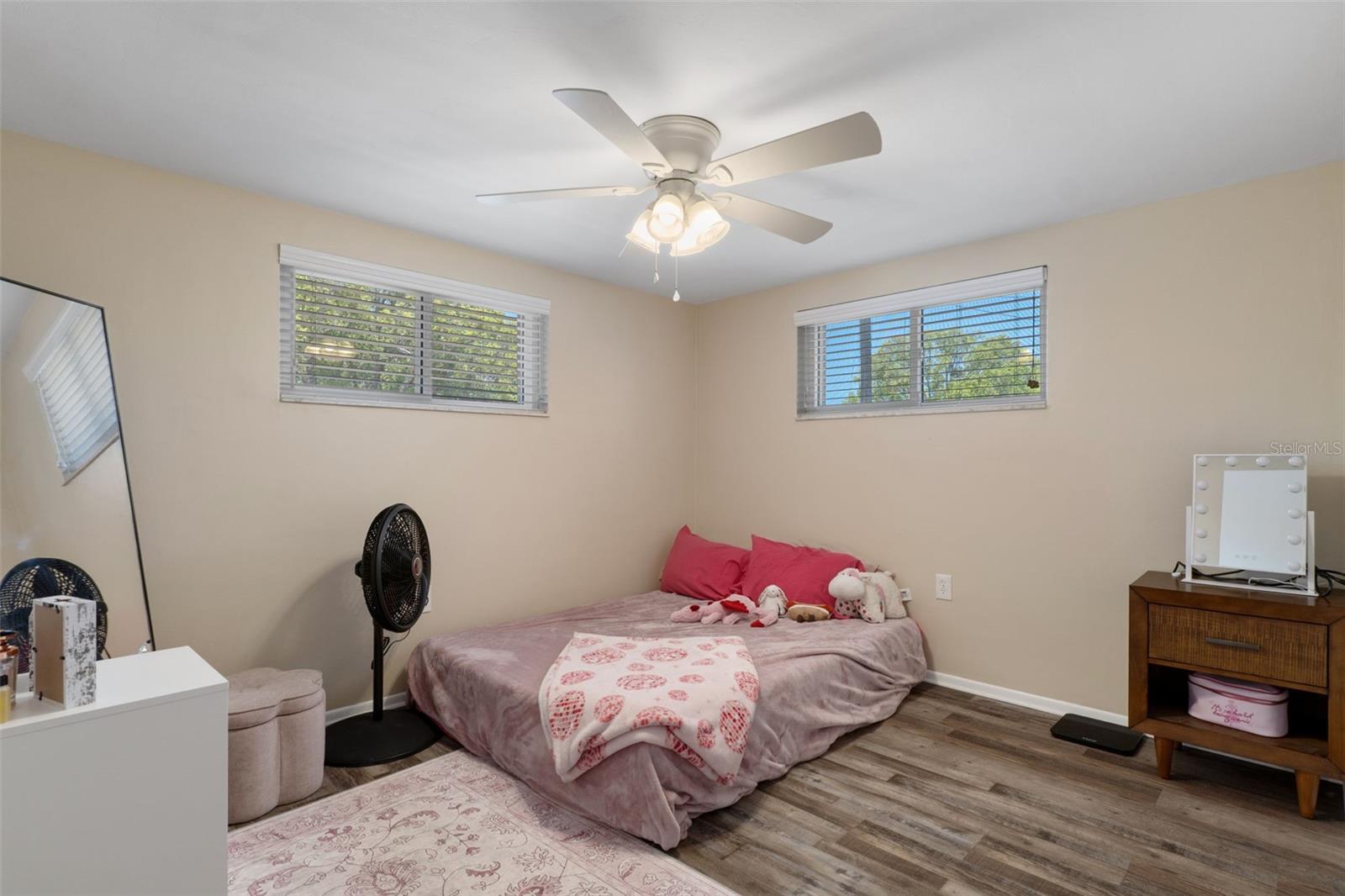 COLONIAL HILLS - Residential