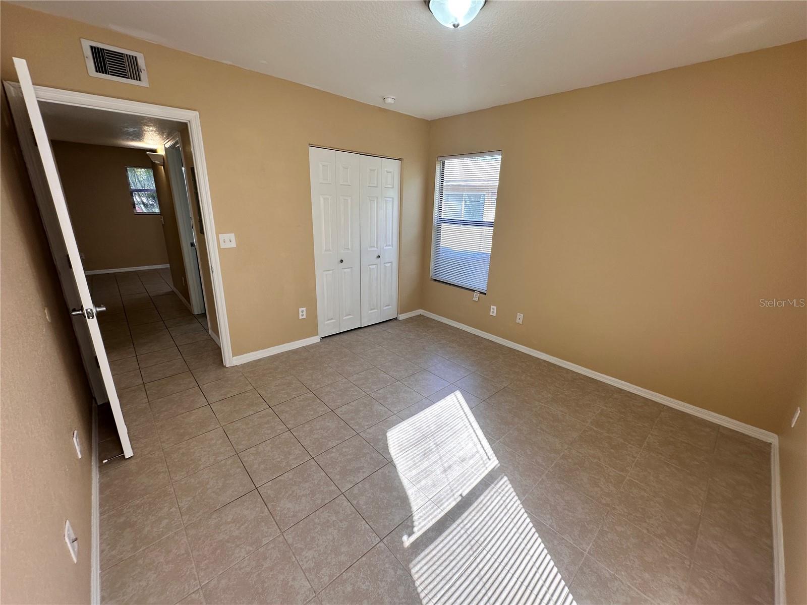 SKINNER'S SUB, L.B. W 100FT OF LOT 1 LESS W 5 FT F - Residential Lease