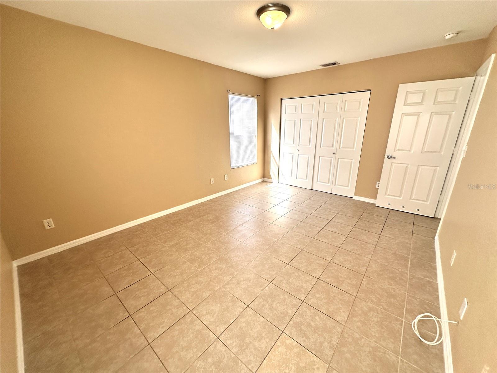 SKINNER'S SUB, L.B. W 100FT OF LOT 1 LESS W 5 FT F - Residential Lease