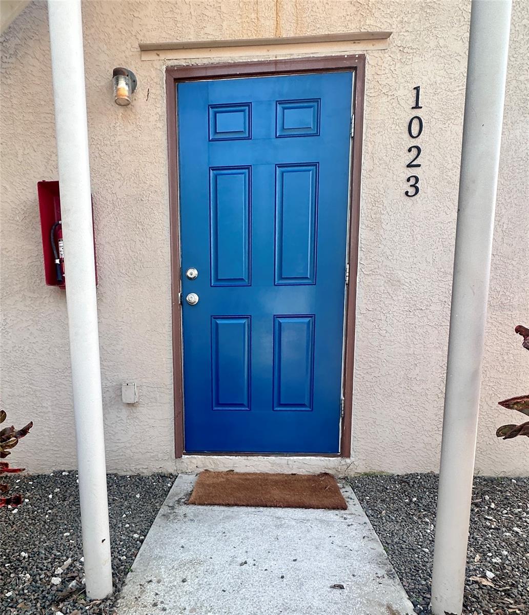 SKINNER'S SUB, L.B. W 100FT OF LOT 1 LESS W 5 FT F - Residential Lease