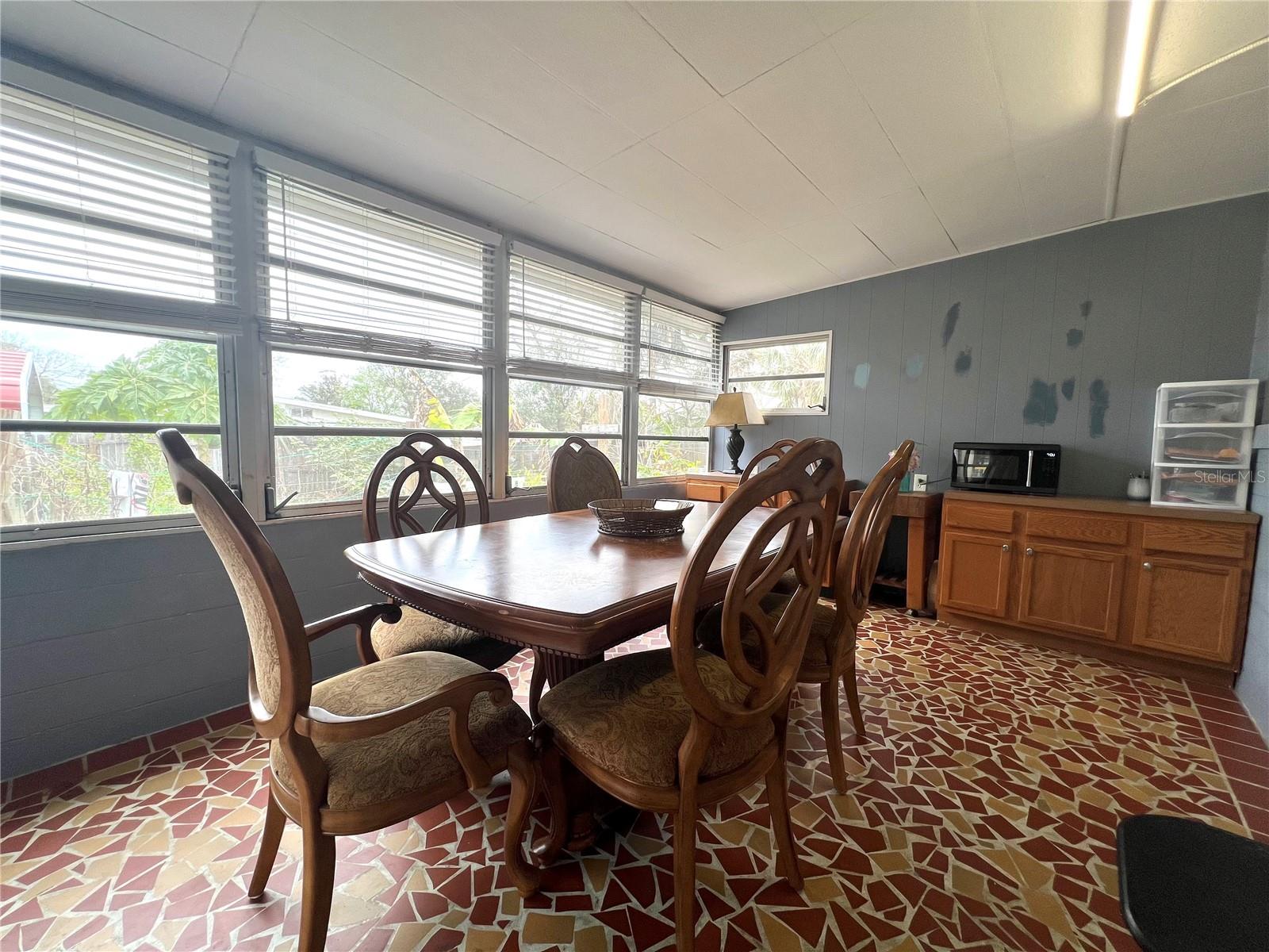 1341 IMPERIAL DRIVE