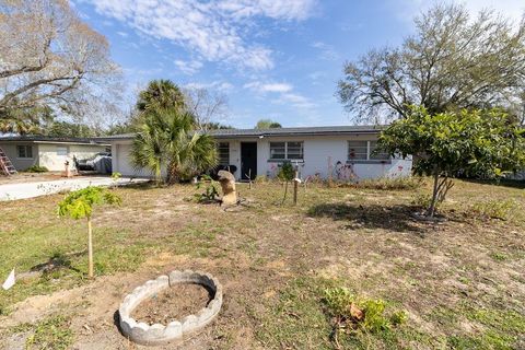 A home in DAYTONA BEACH