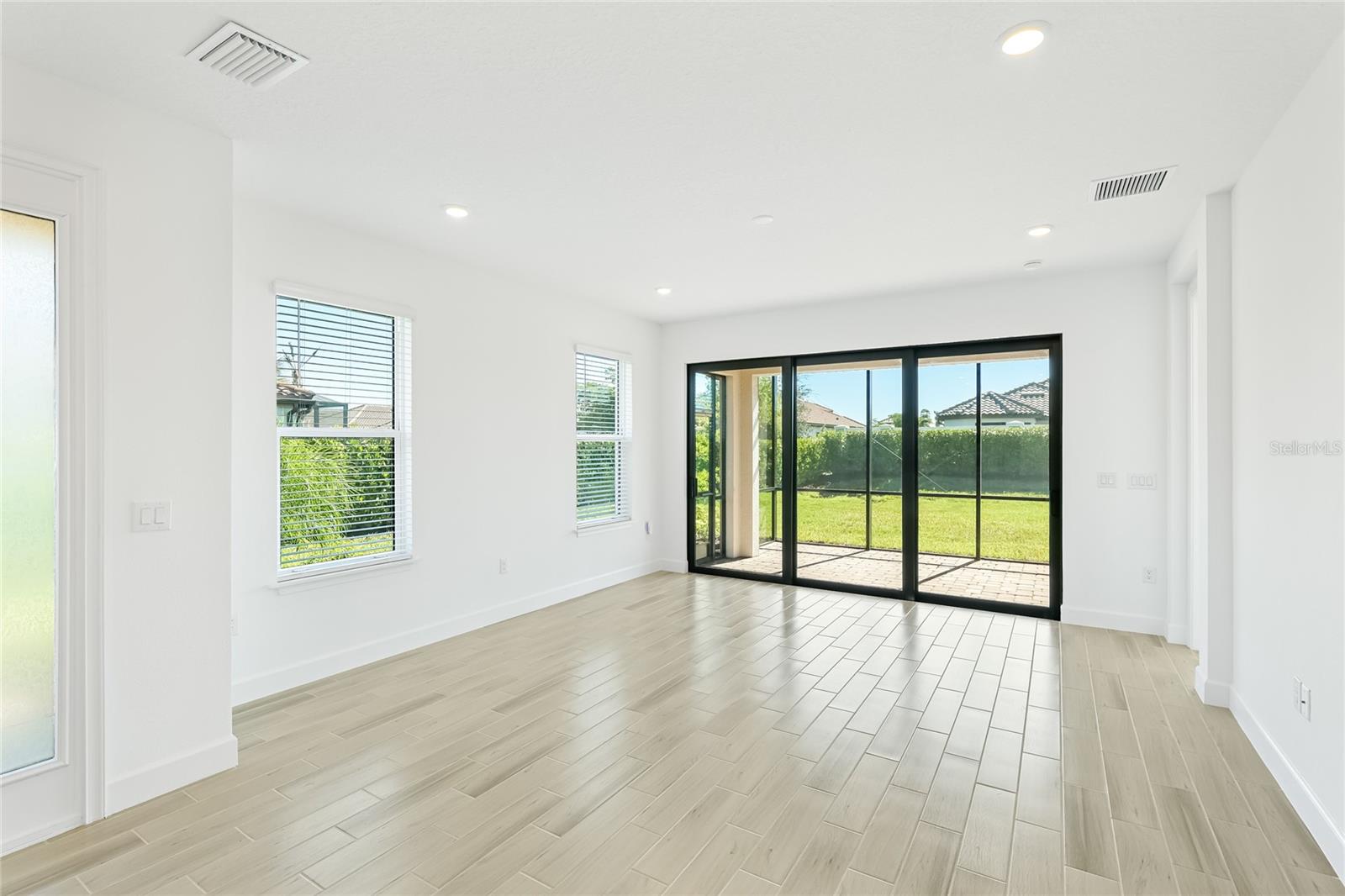 SKYE RANCH NBRHD FOUR NORTH - Residential Lease