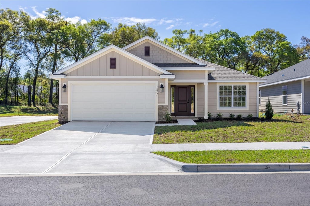 Photo of 13646 NW 150th Circle, Alachua, FL 32615 (MLS # GC541523)