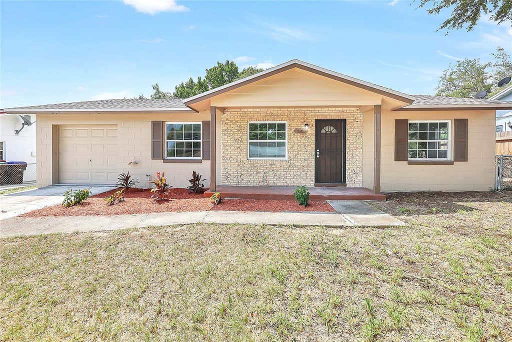 Photo of 5956 W Amelia Street, Orlando, FL 32835 (MLS # O6435496)