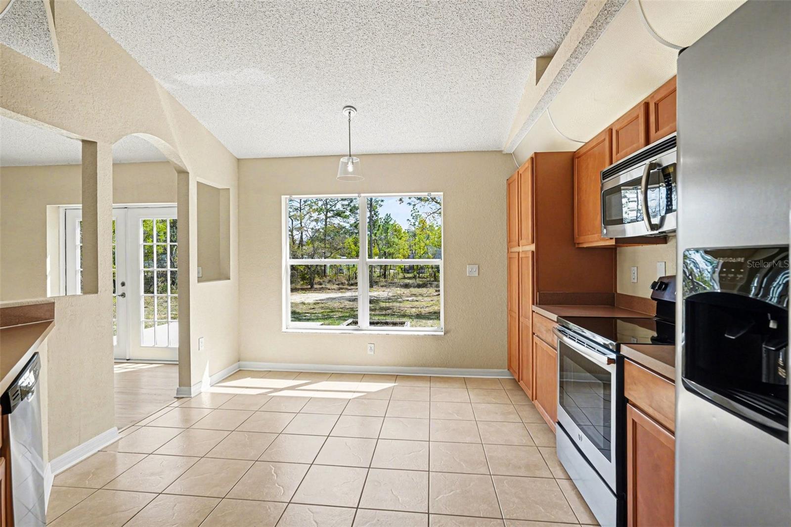 ROYAL HIGHLANDS - Residential