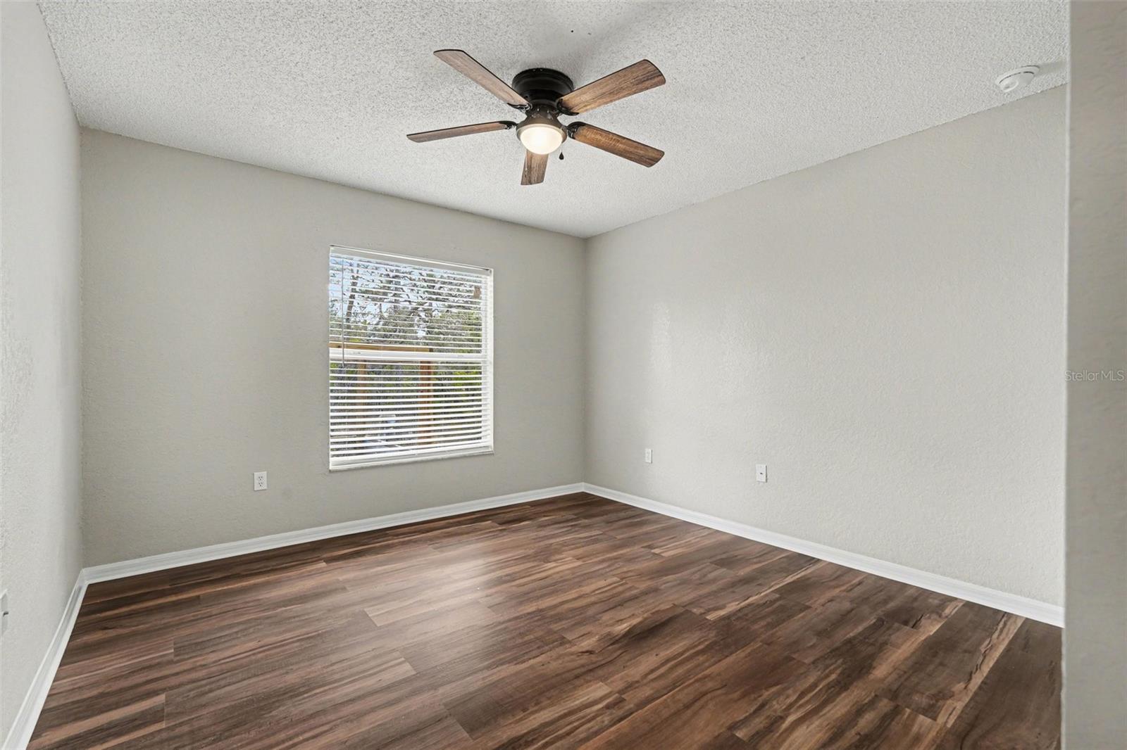 ROYAL HIGHLANDS - Residential