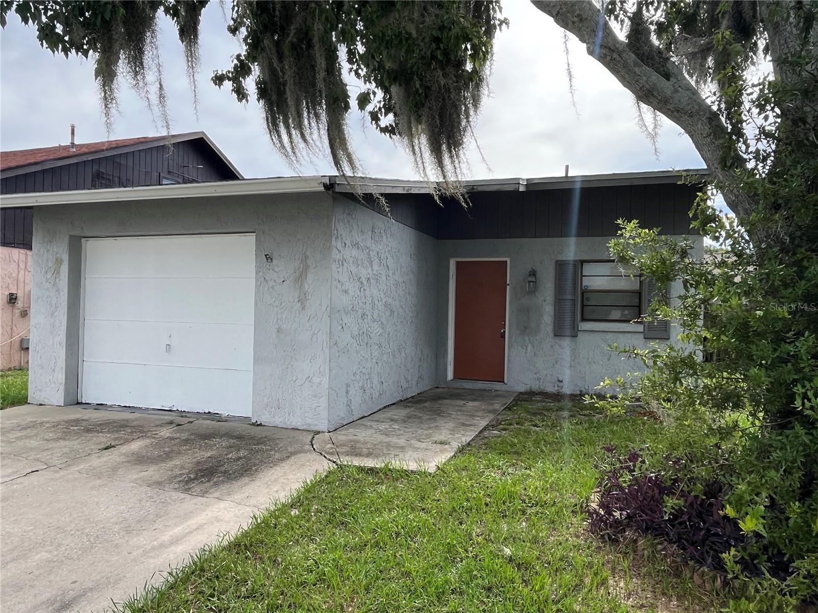 Fall in love with this cozy and inviting 2-bedroom home that checks all the boxes for easy Florida living. Step into a fully equipped kitchen featuring a dishwasher—ideal for stress-free meals and cleanups.
Enjoy practical features like a garage, washer/dryer hookups, and a screened lanai perfect for sipping morning coffee or unwinding with a good book. The spacious backyard offers room to garden or grill.
?? Pet-friendly and ready for your four-legged companions, this home welcomes both comfort-seekers and animal lovers alike.
Whether you’re downsizing, just starting out, or simply seeking a space that blends charm with functionality, this home delivers it all.