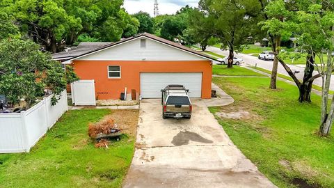 A home in APOPKA