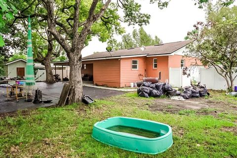 A home in APOPKA