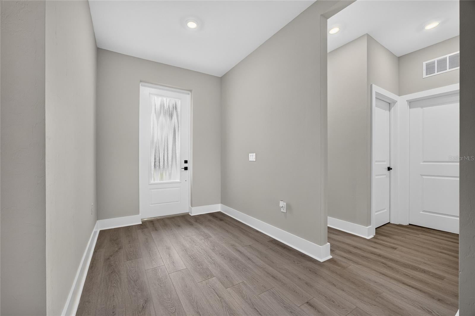 4570 GILLOT BOULEVARD, PORT CHARLOTTE, FL, 33981 3 4570 GILLOT BOULEVARD