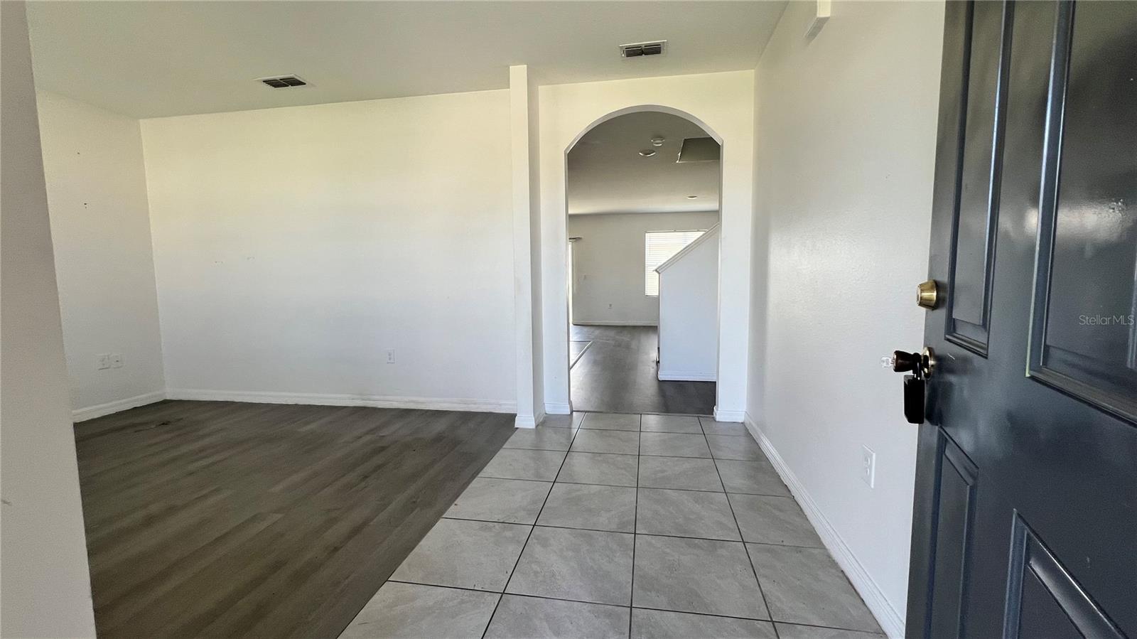 SQUIRES GROVE - Residential Lease