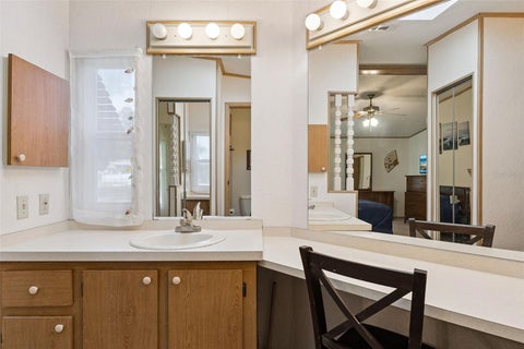 Tiny photo for 25038 Clifford Hill, Leesburg, FL 34748 (MLS # G5118597)