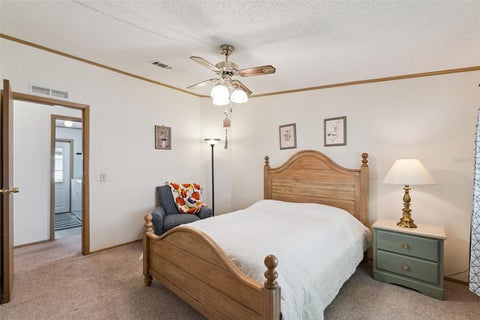 Tiny photo for 25038 Clifford Hill, Leesburg, FL 34748 (MLS # G5118597)