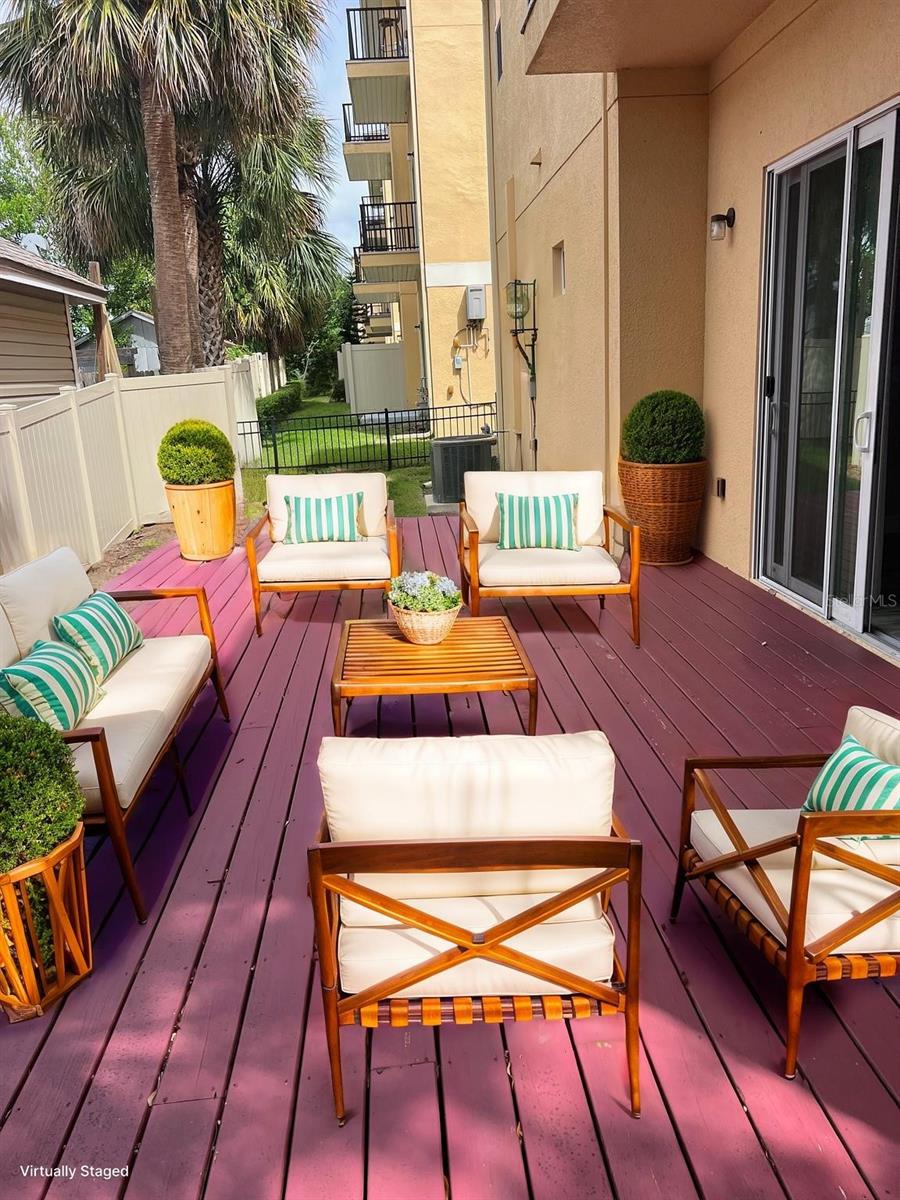 RIVERVIEW AT TARPON - Residential