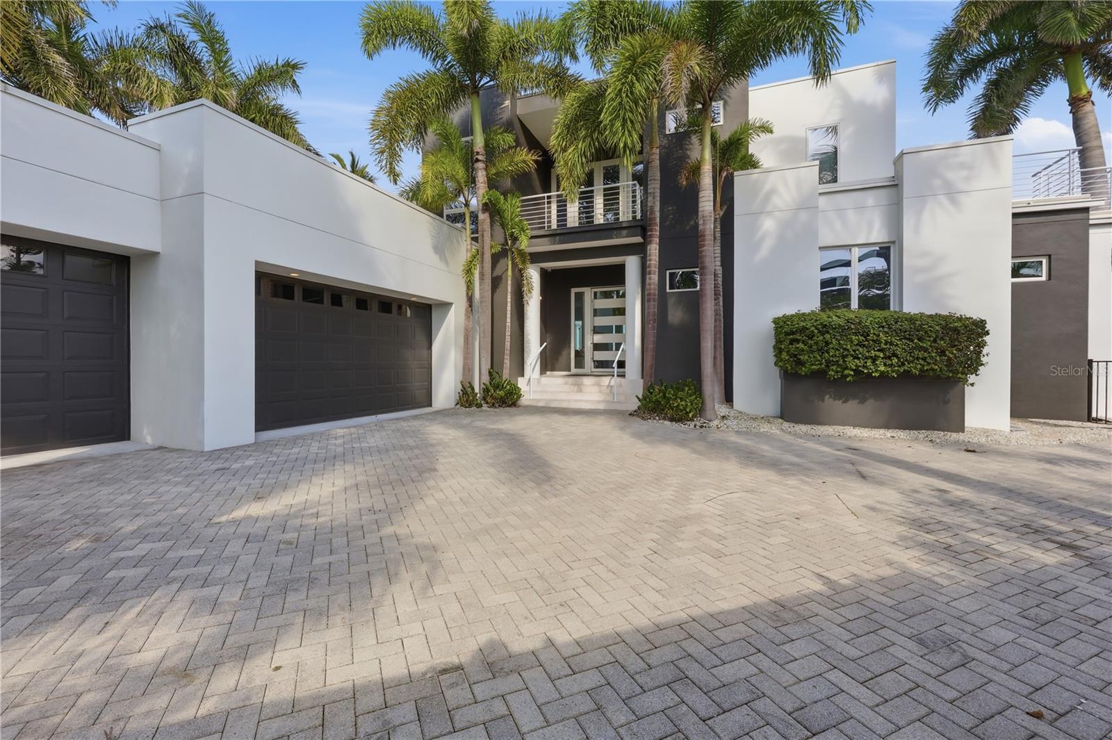 1475 JOHN RINGLING PARKWAY